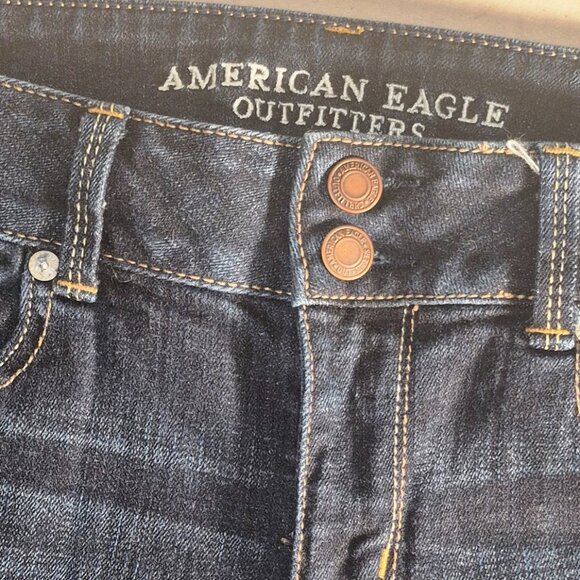 American Eagle Outfitters Ladie's Jeans in size 10 - Picture 4 of 16